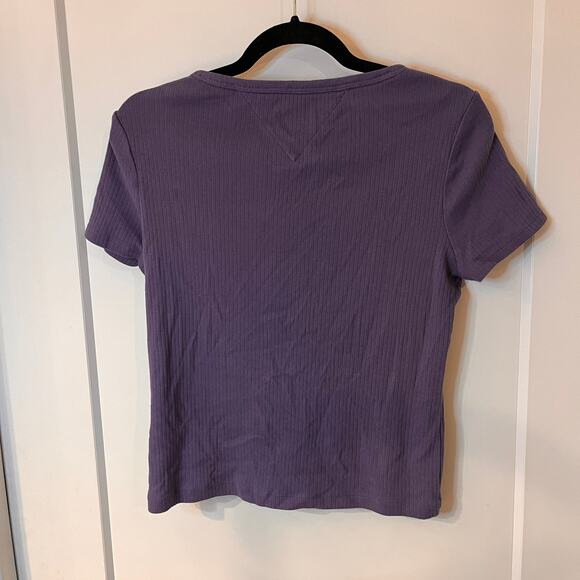 Tommy Jeans Purple V-Neck Ribbed T-Shirt Size Medium - Picture 3 of 7